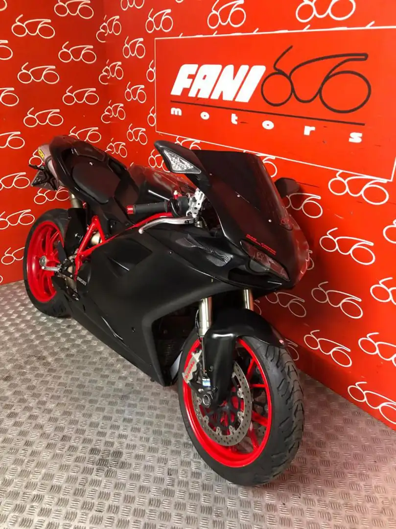 Ducati 848 Evo Nero - 2