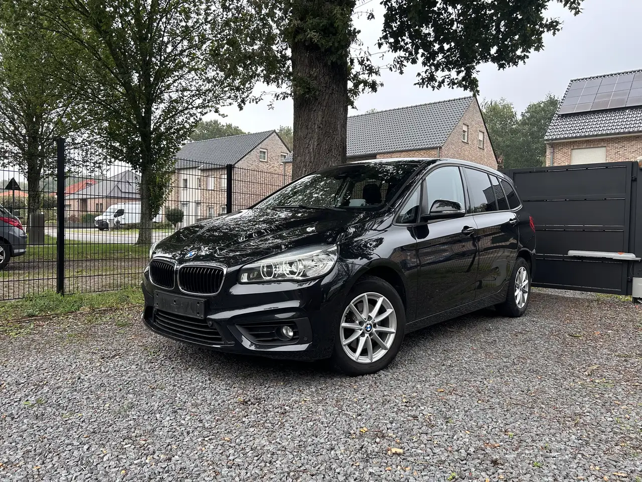 BMW 216