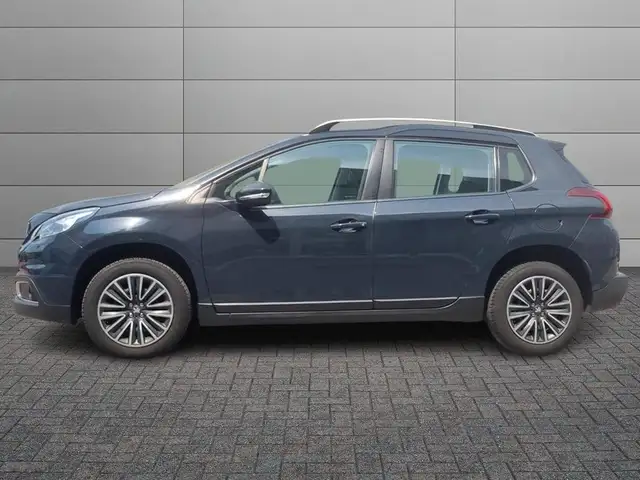 Peugeot 2008 view 2