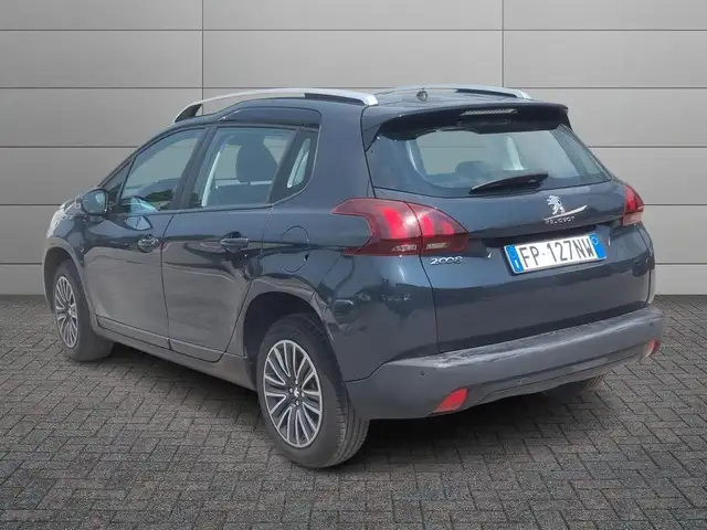 Peugeot 2008 view 4