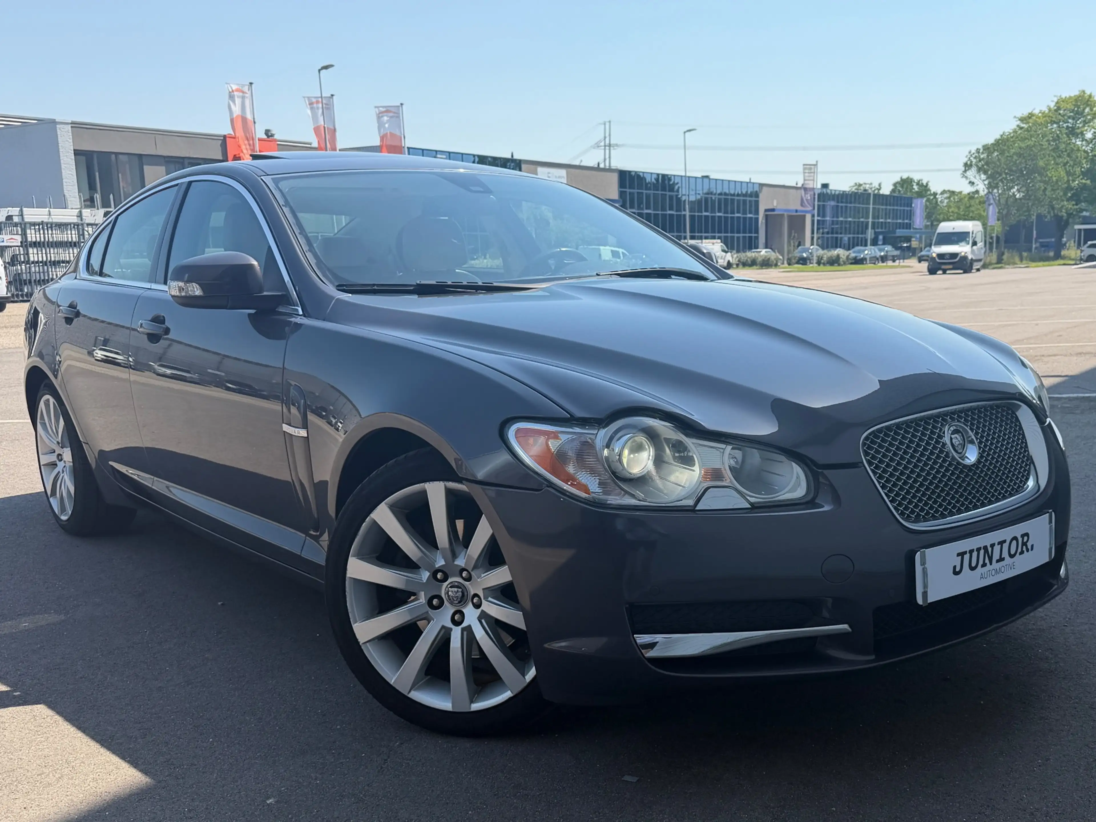 Jaguar XF 4.2 V8 Premium Luxury 1EEIG/PANO/LEDER/MEMORY/STOE — photo 11