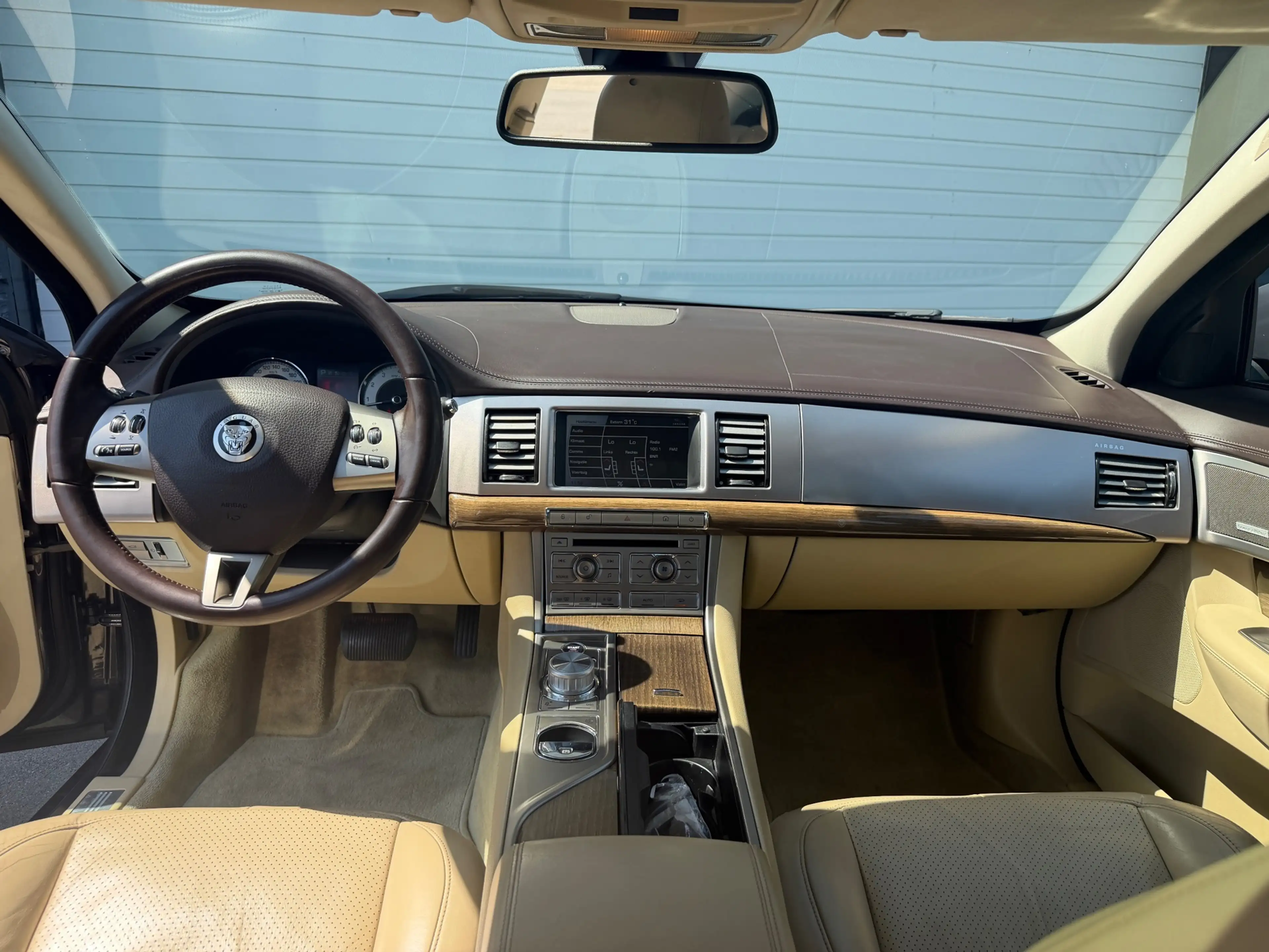 Jaguar XF 4.2 V8 Premium Luxury 1EEIG/PANO/LEDER/MEMORY/STOE — photo 15