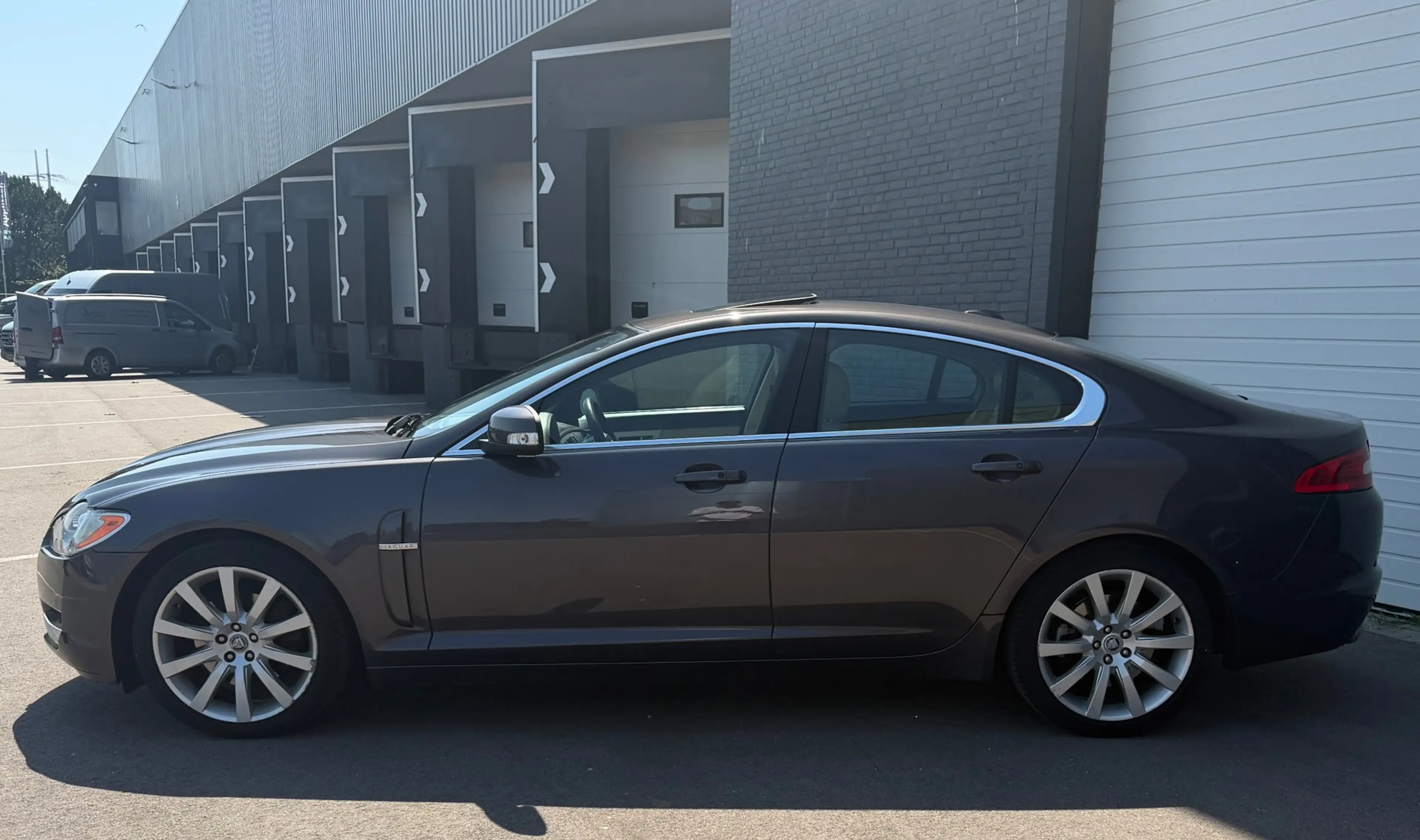 Jaguar XF 4.2 V8 Premium Luxury 1EEIG/PANO/LEDER/MEMORY/STOE — photo 3
