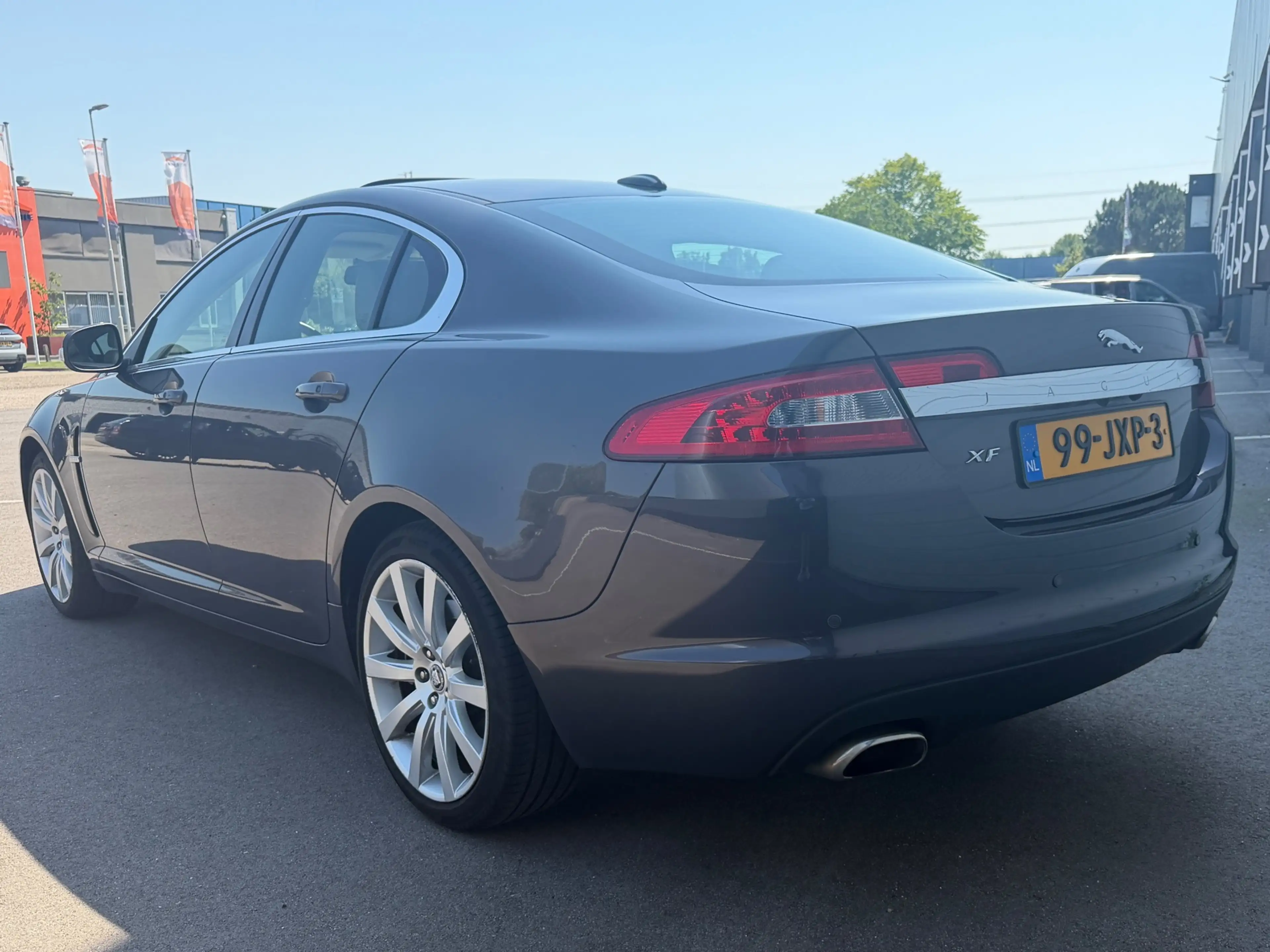 Jaguar XF 4.2 V8 Premium Luxury 1EEIG/PANO/LEDER/MEMORY/STOE — photo 4