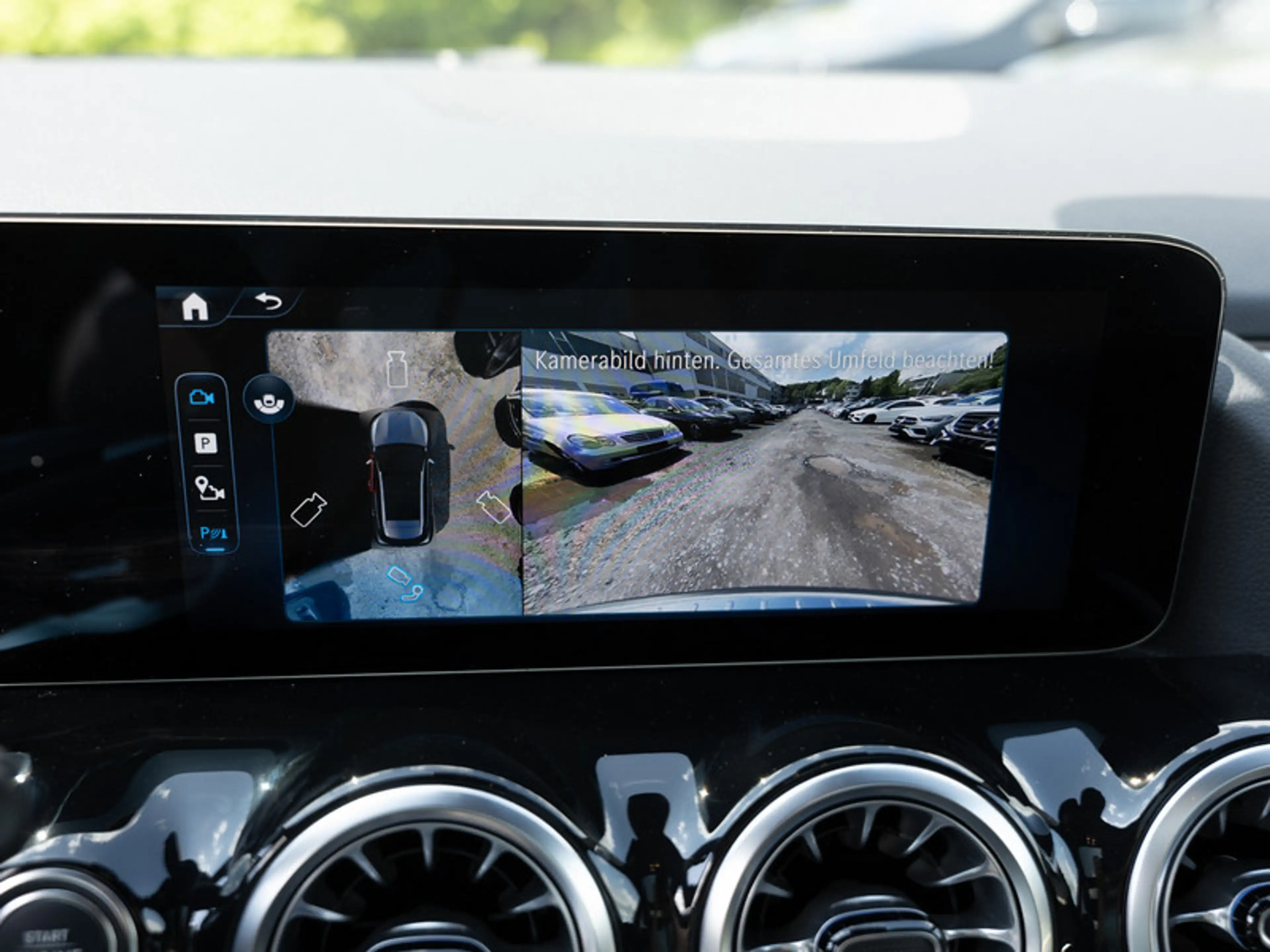 Mercedes-Benz GLA 220 d 4M AMG-Sport/MLB/360/Pano/AHK/Night/20 — photo 15