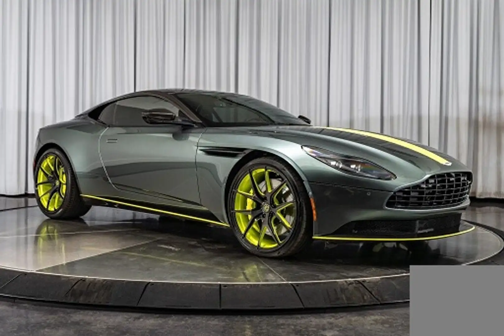 Aston Martin DB11 AMR - 1