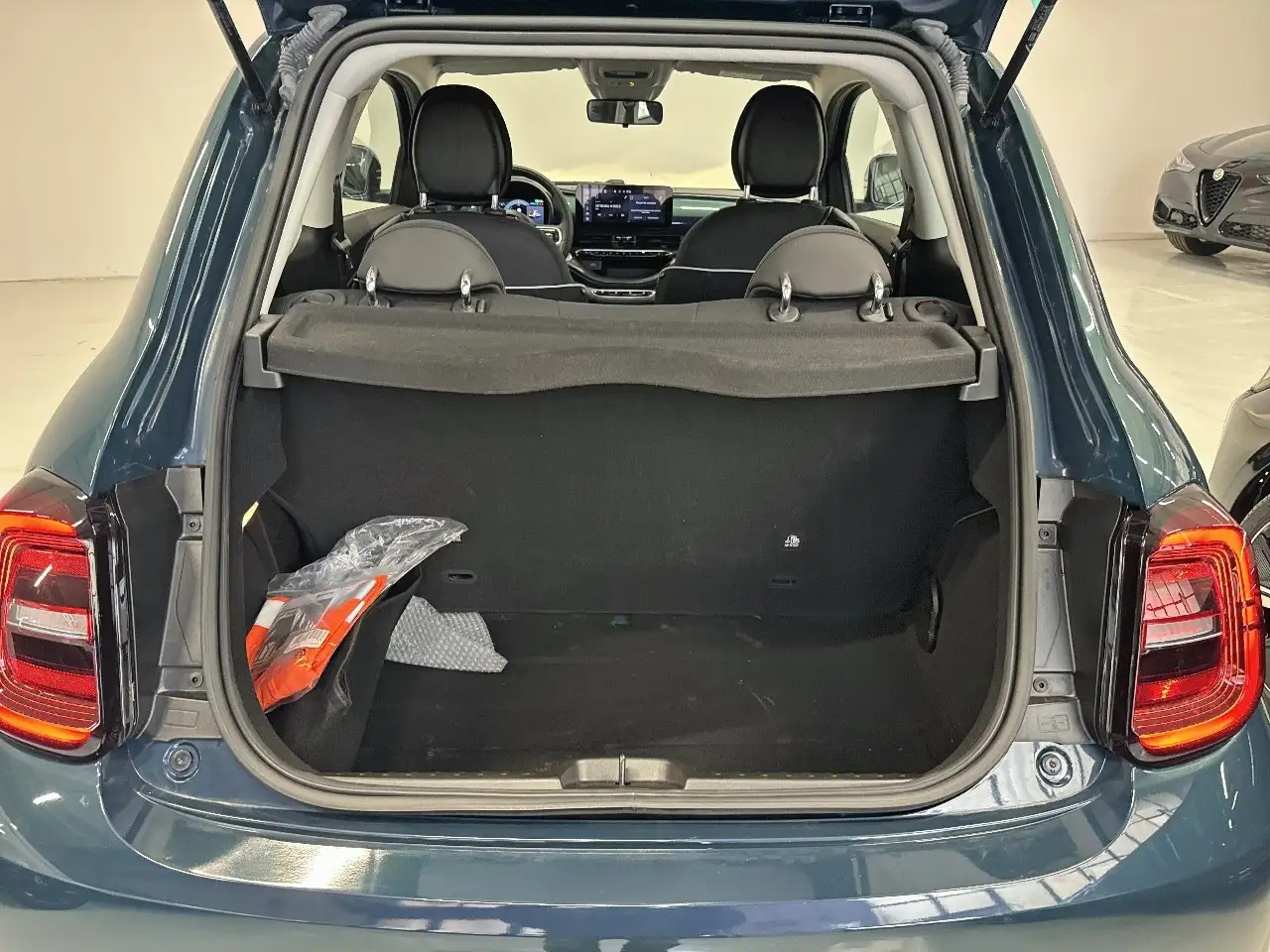Fiat 500e FIAT Nuova 500 Hatchback MY23 LA NUOVA 500 - 190 BERLINA 6