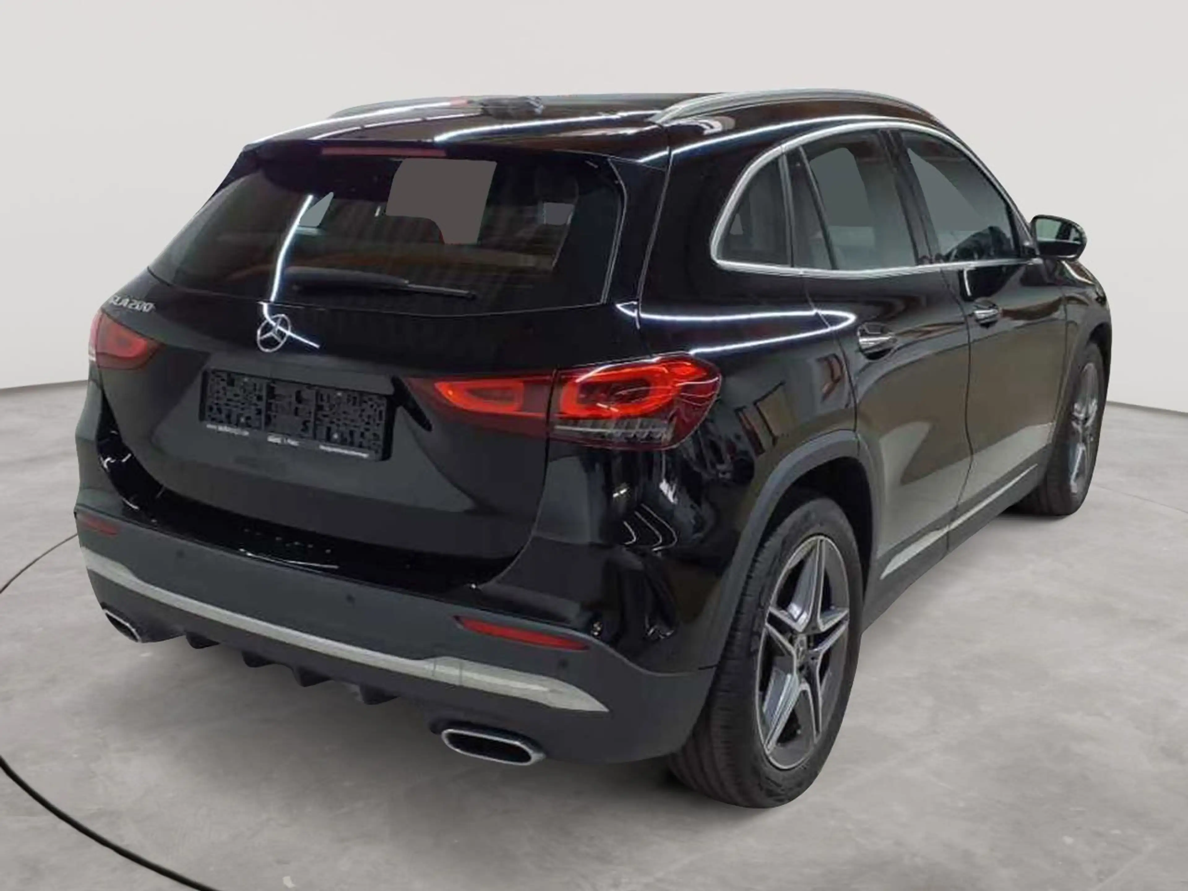 Mercedes-Benz GLA 200 GLA 200-AMG Beam Pano MBUX AssiP BusiP — photo 4
