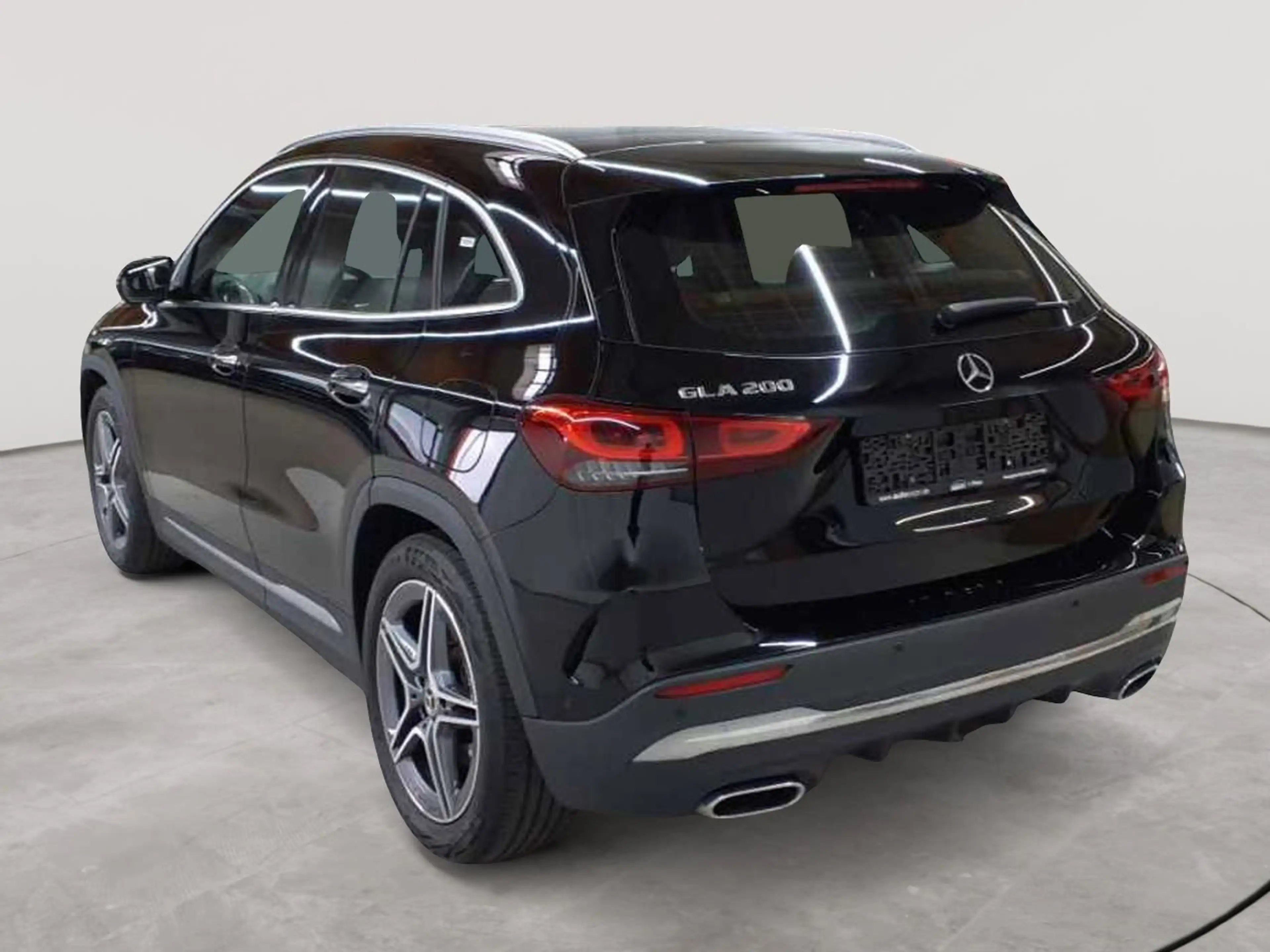 Mercedes-Benz GLA 200 GLA 200-AMG Beam Pano MBUX AssiP BusiP — photo 5