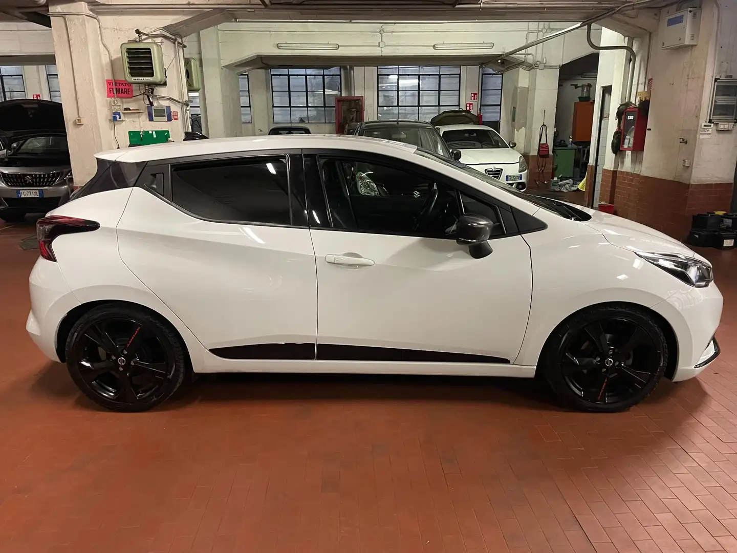 Nissan Micra 1.0 dig-t N-Sport 117cv my19 Bianco - 2