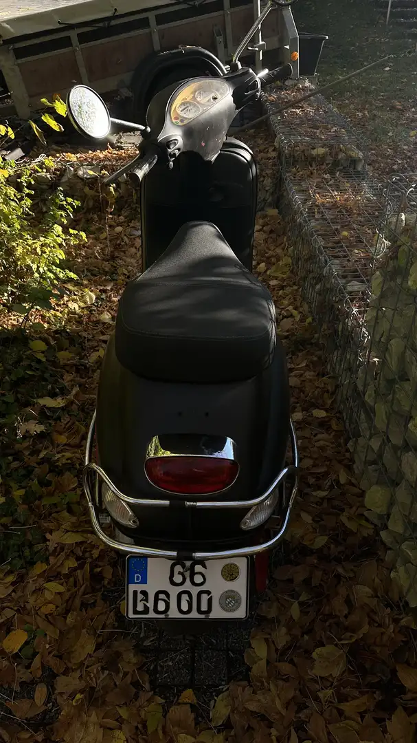 Vespa ET 4 125ccm, mattschwarz Zwart - 2
