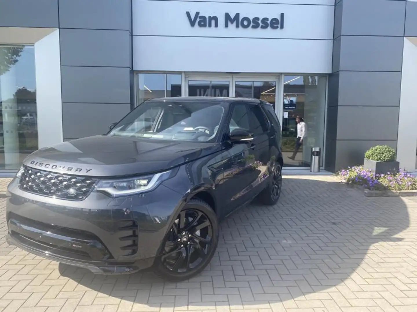 Land Rover Discovery D250 R-Dynamic SE AWD Auto. 23.5MY Grijs - 1