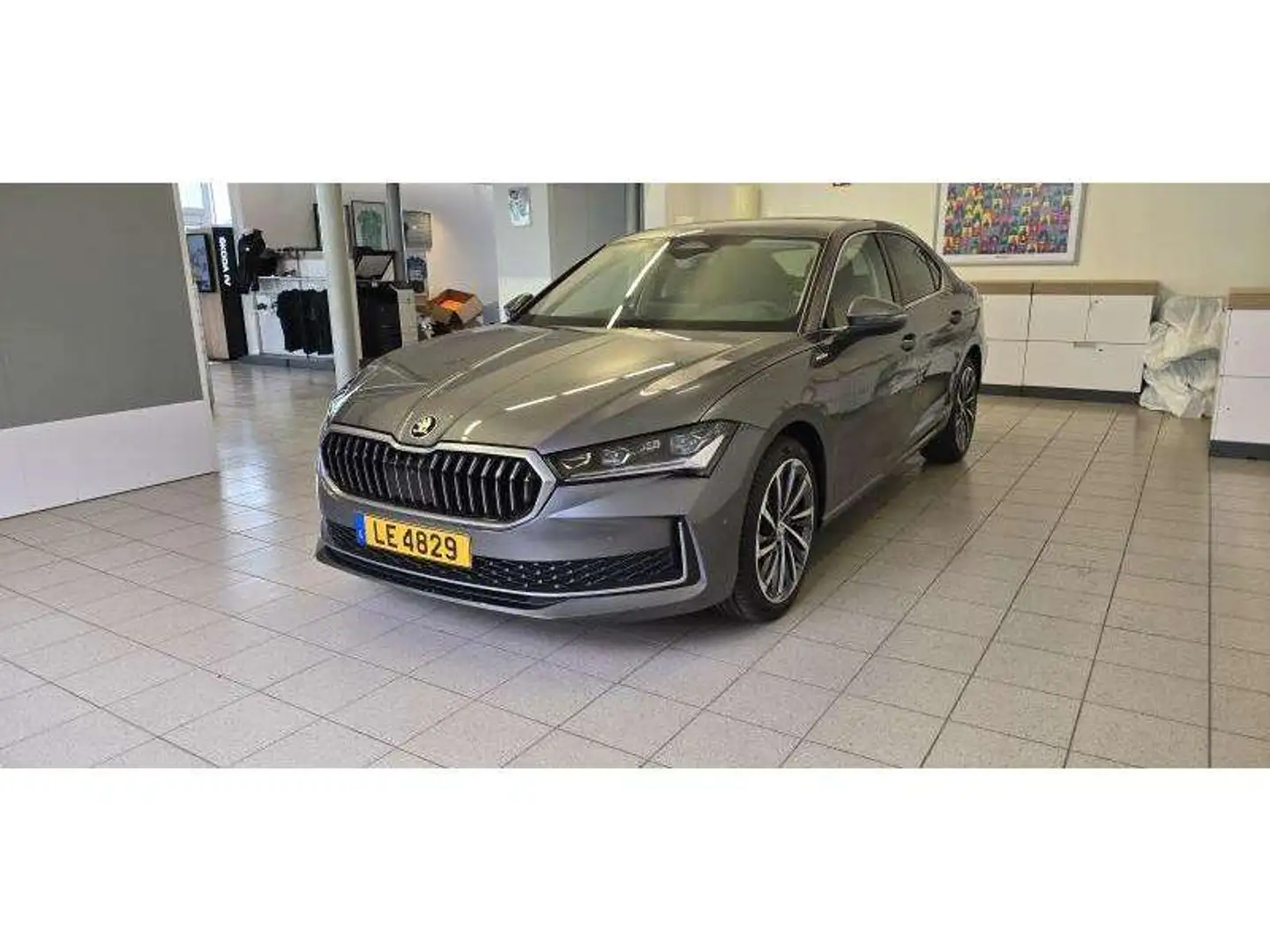 Skoda Superb Laurent and Klement siva - 2