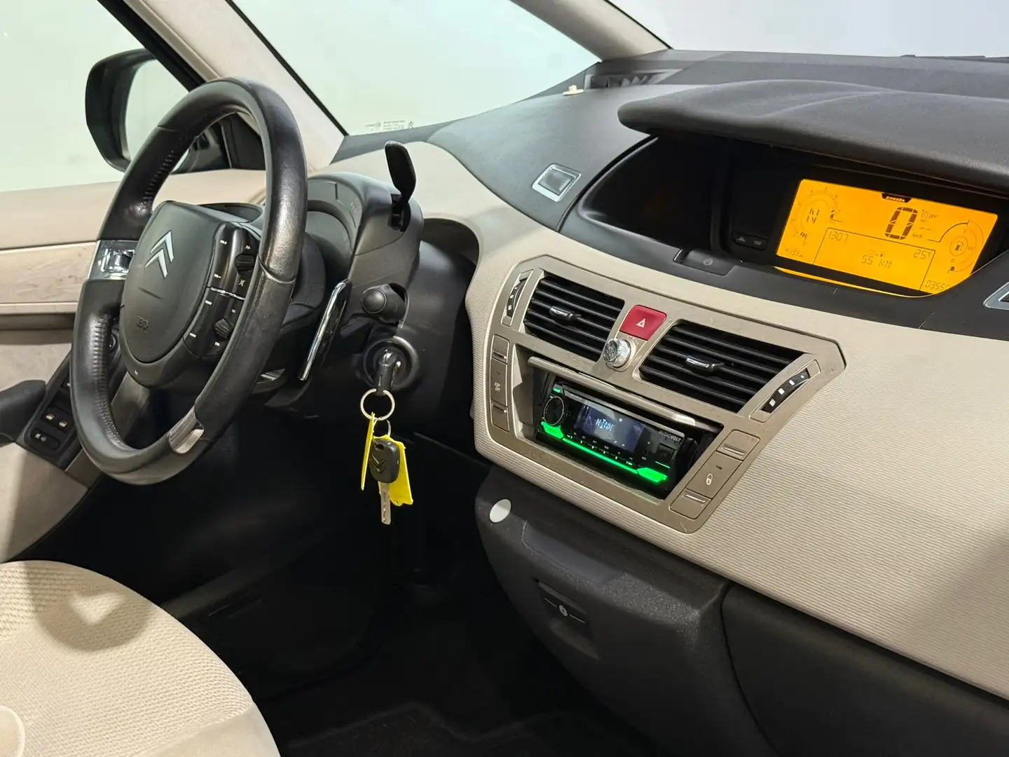 Citroen C4 Picasso 2.0-16V Ambiance EB6V 5p. Nap Automaat Panoramadak Grijs - 2