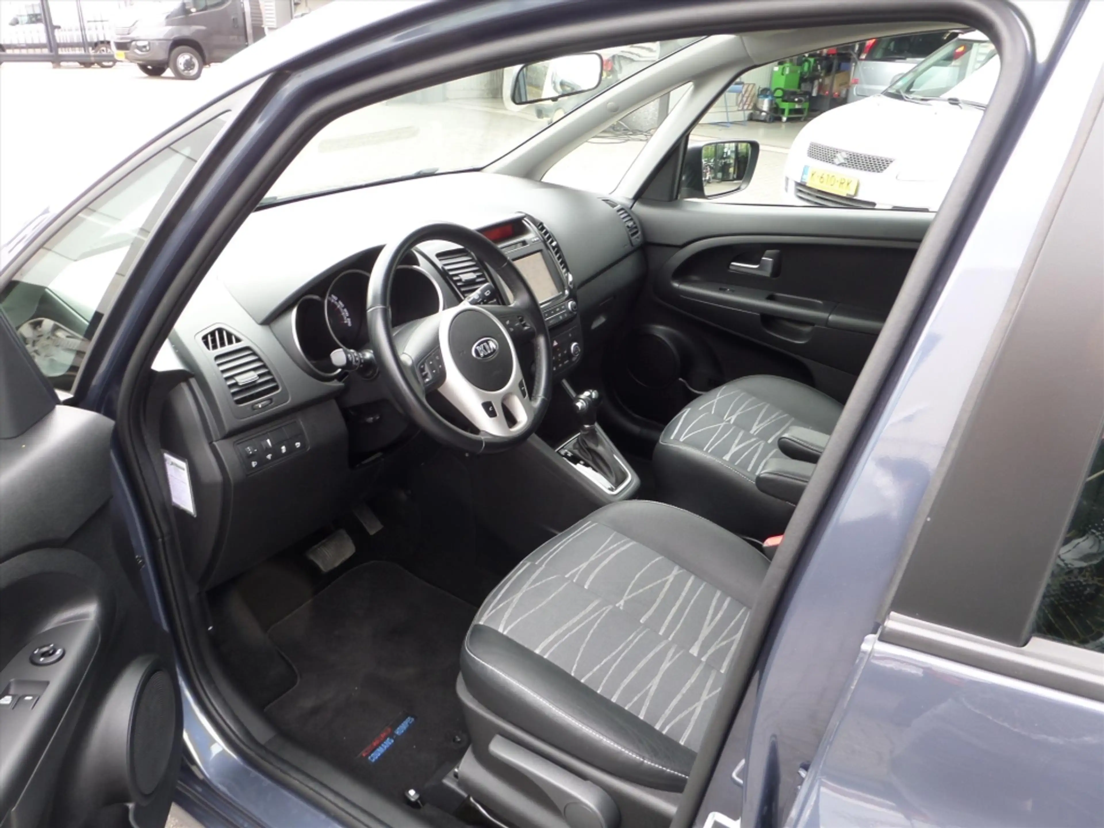 Kia Venga 1.6 CVVT 125pk Aut Edition NAVI/CAMERA — photo 11