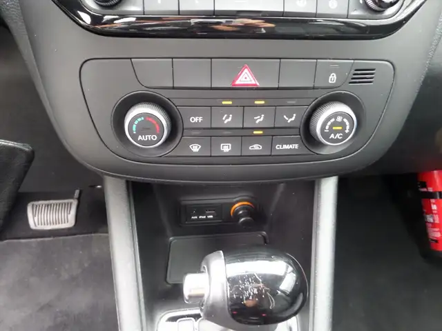 Kia Venga view 15