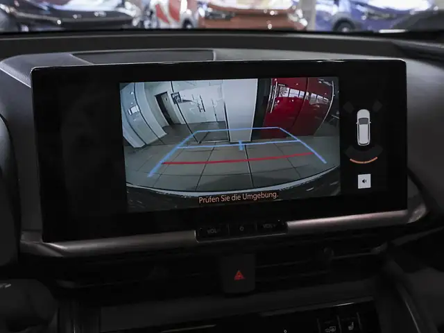 Toyota C-HR view 14