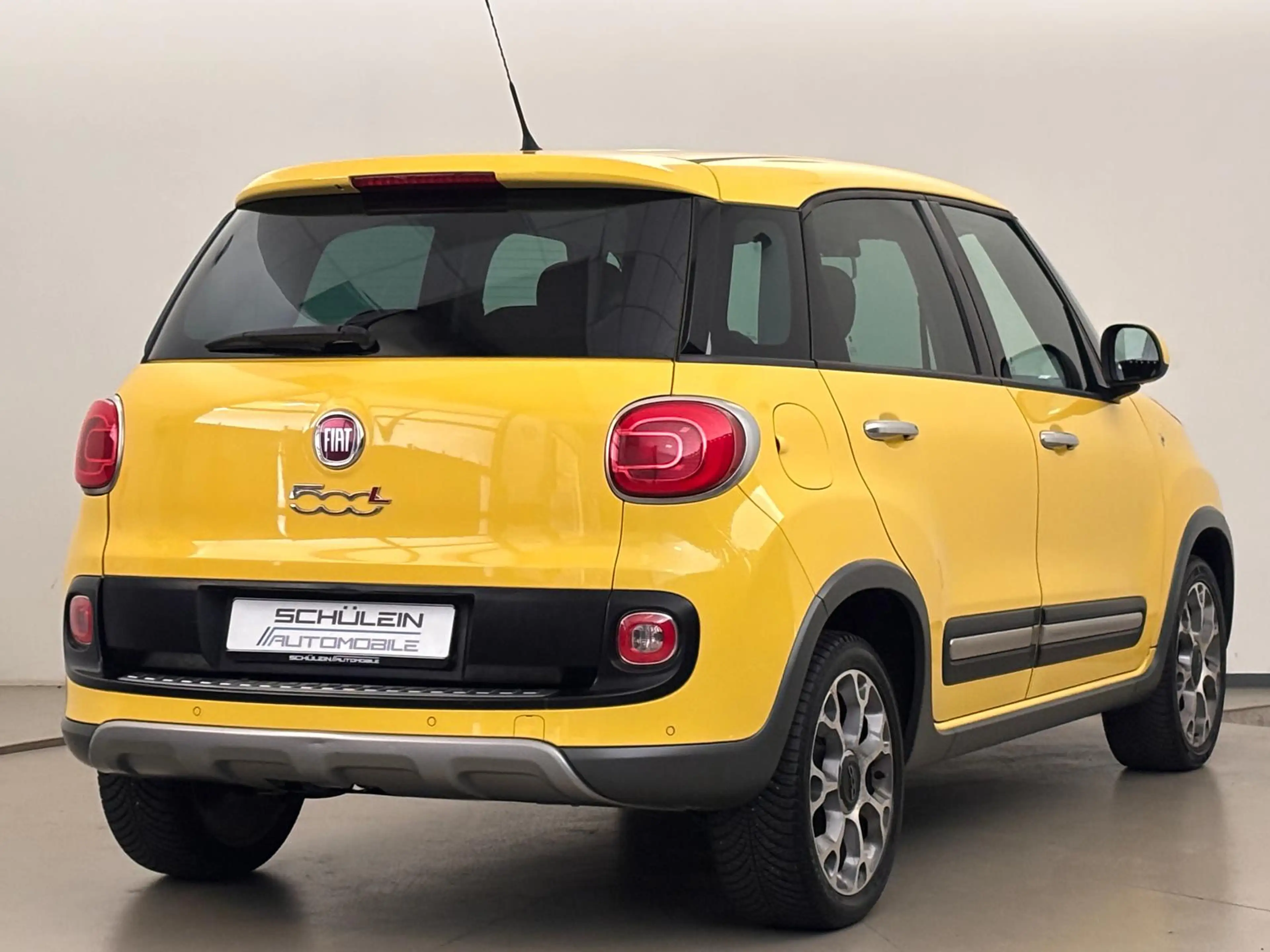 Fiat 500L Trekking*Klima*BC*BT*Alu*PDC*AHK* — photo 7
