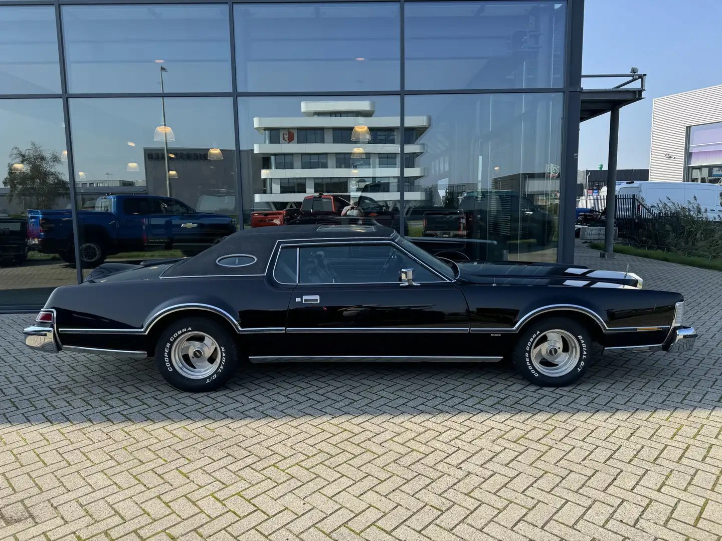 Lincoln Continental 7.5 Mark lV Noir - 2