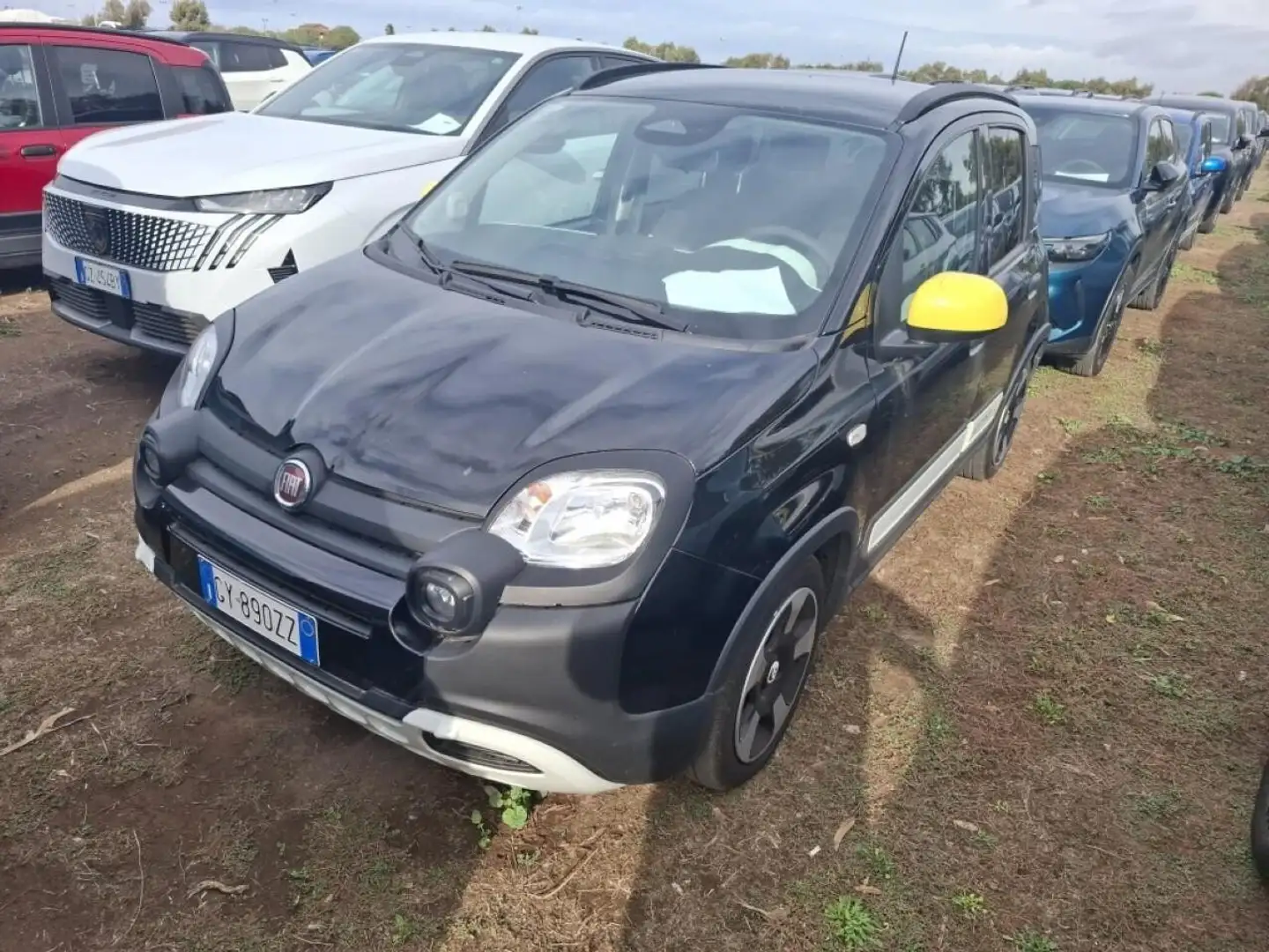 Fiat Panda Panda Cross 1.0 FireFly S&S Hybrid Schwarz - 2