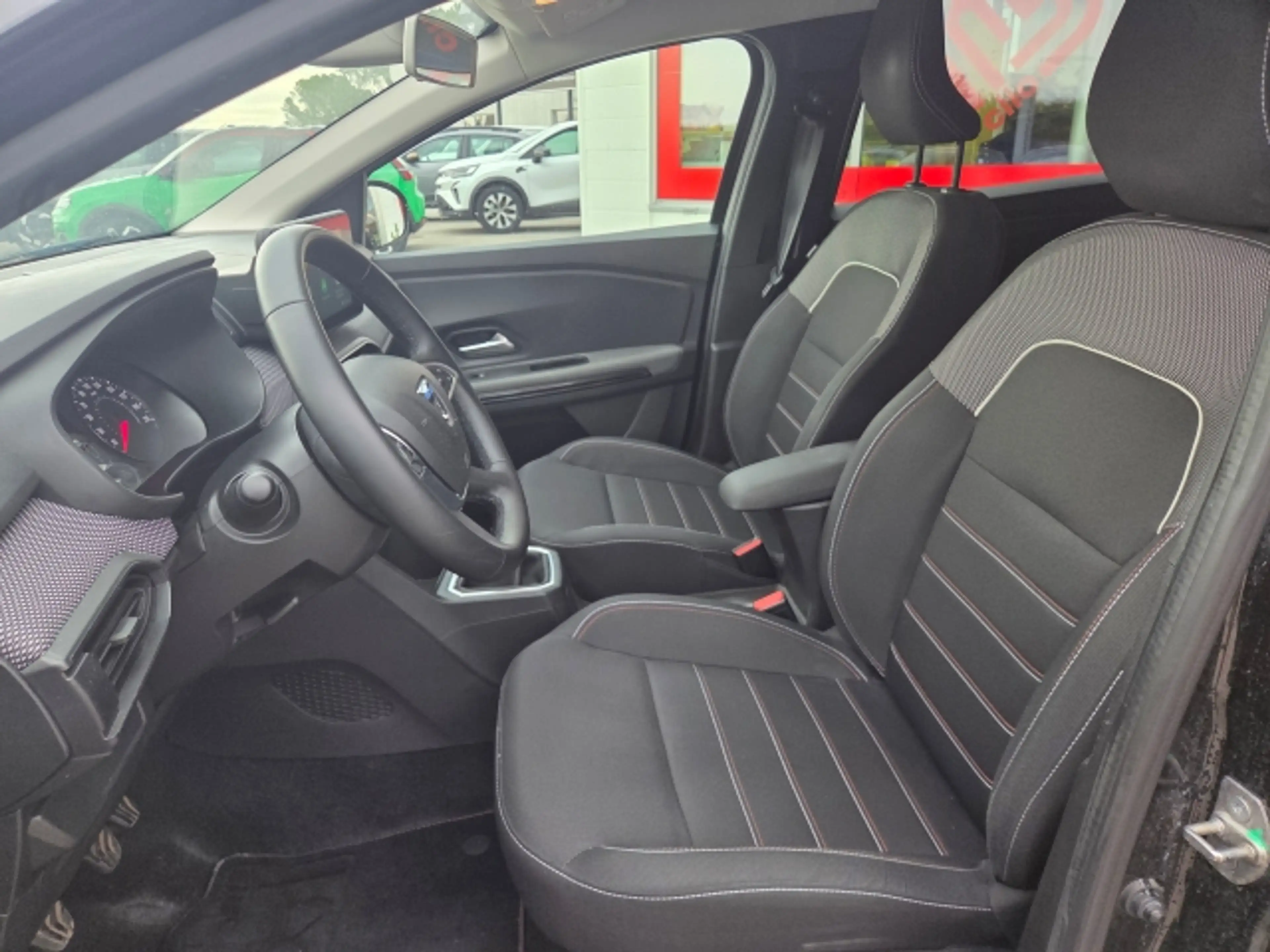 Dacia Jogger Extreme TCe 110 7 Sitze — photo 3
