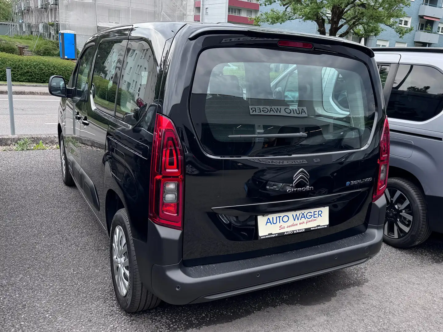Citroen Berlingo Feel Elektromotor M Schwarz - 2