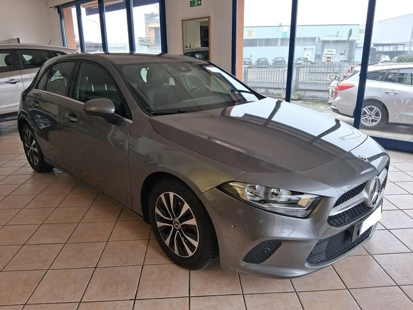 Mercedes-Benz A 200 A 200 d Automatic Sport Grijs - 1