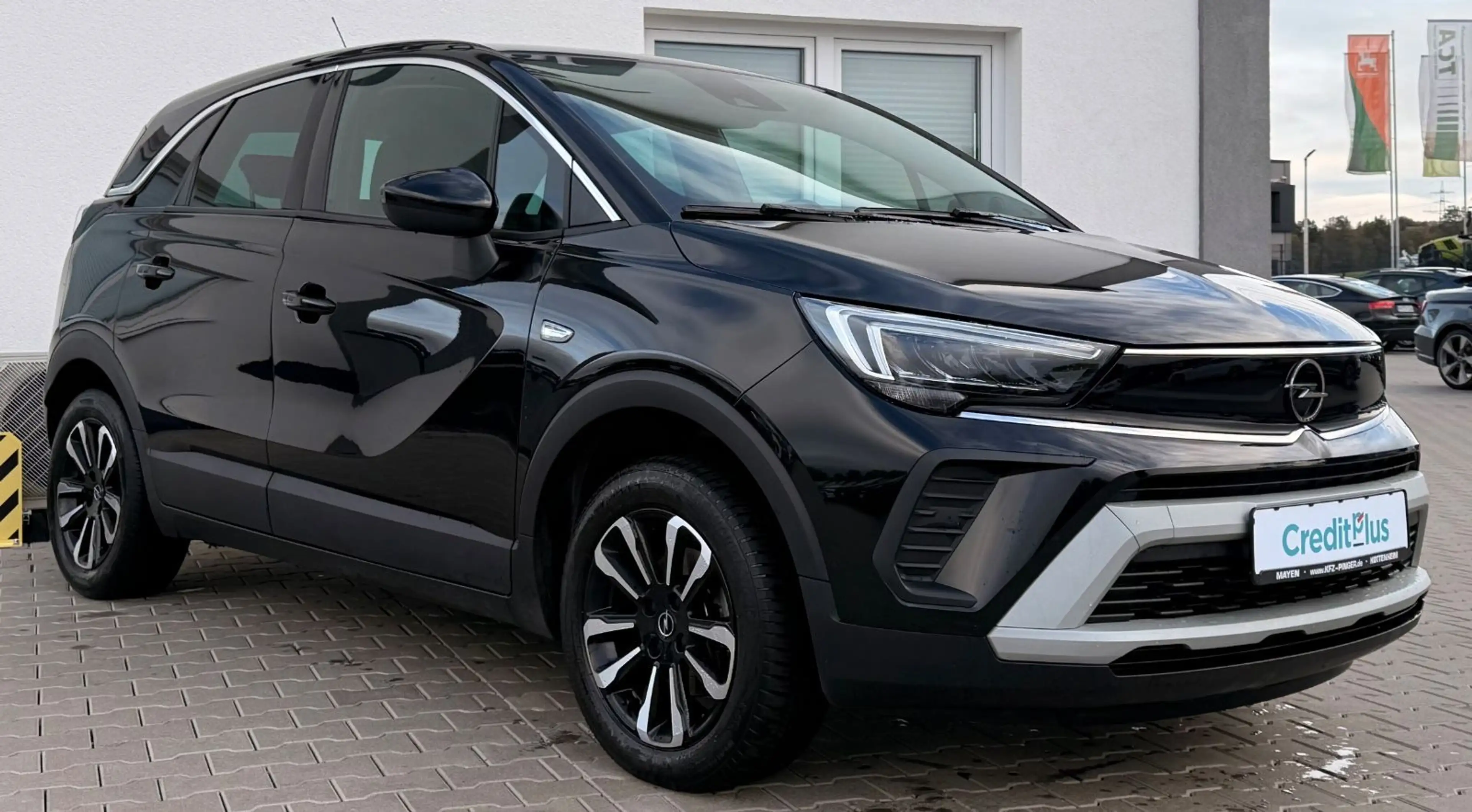 Opel Crossland X — photo 2
