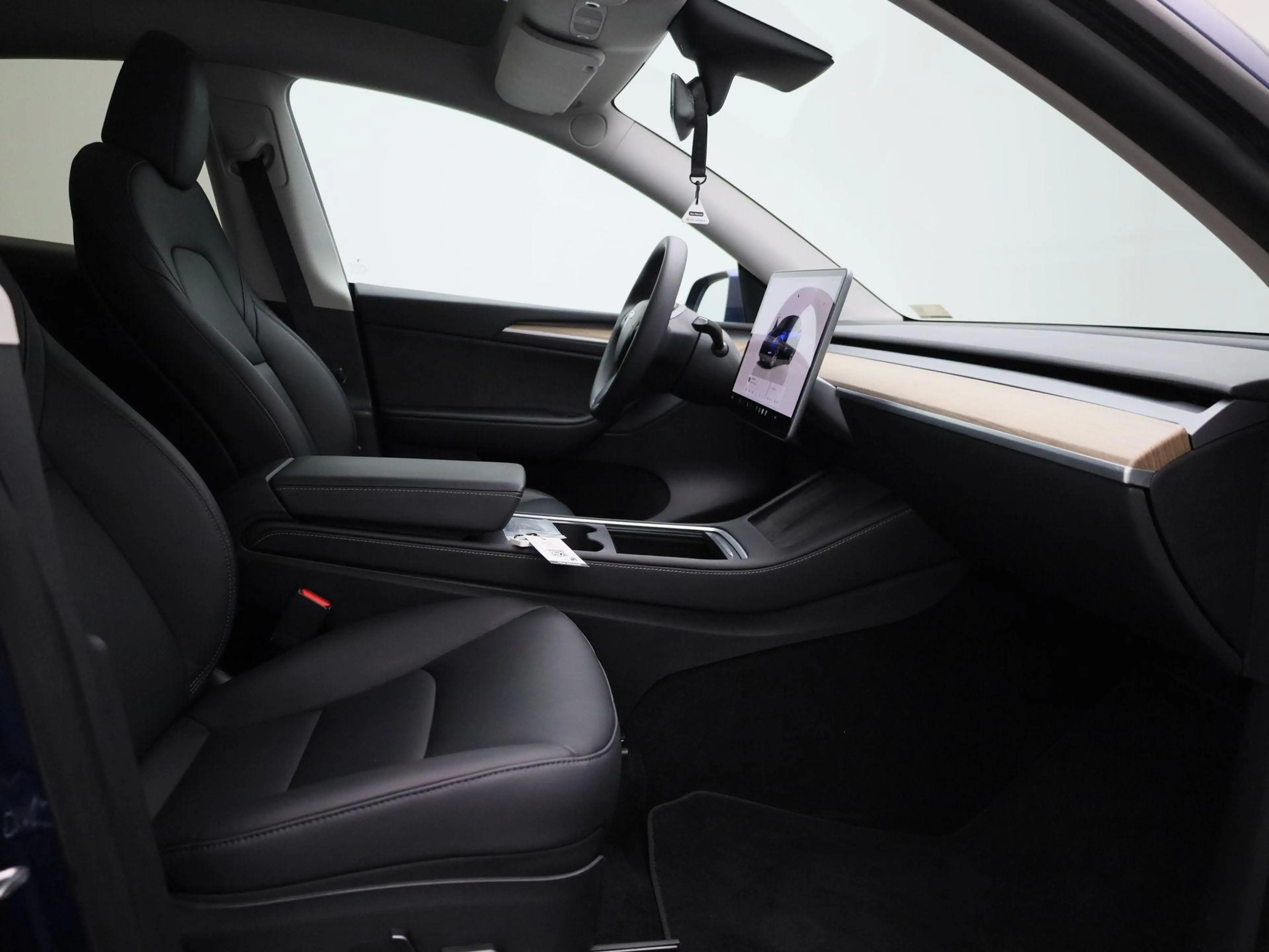Tesla Model Y Long Range Dual Motor AWD LED | PANO | LEDER | NAV — photo 15