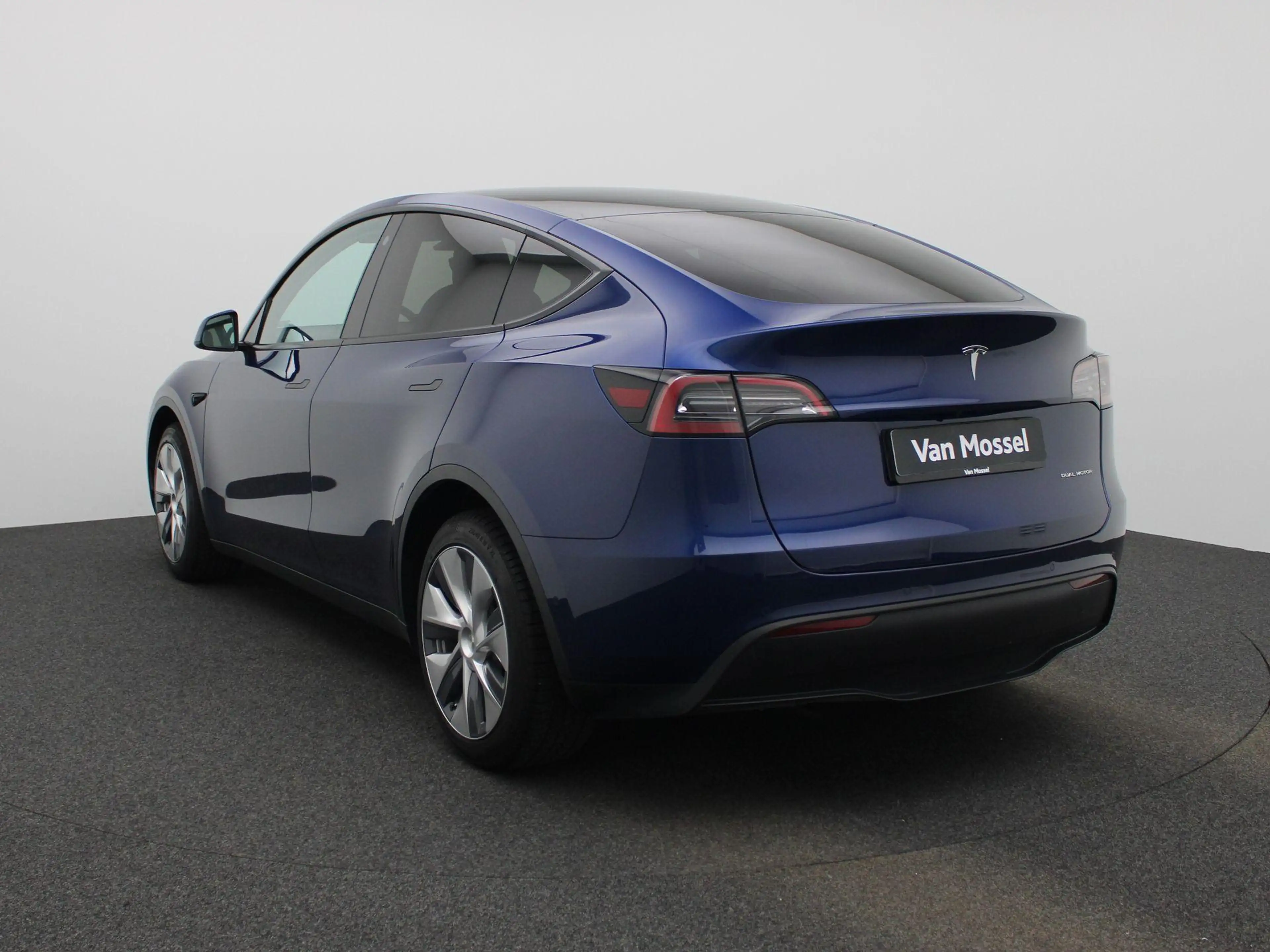 Tesla Model Y Long Range Dual Motor AWD LED | PANO | LEDER | NAV — photo 3