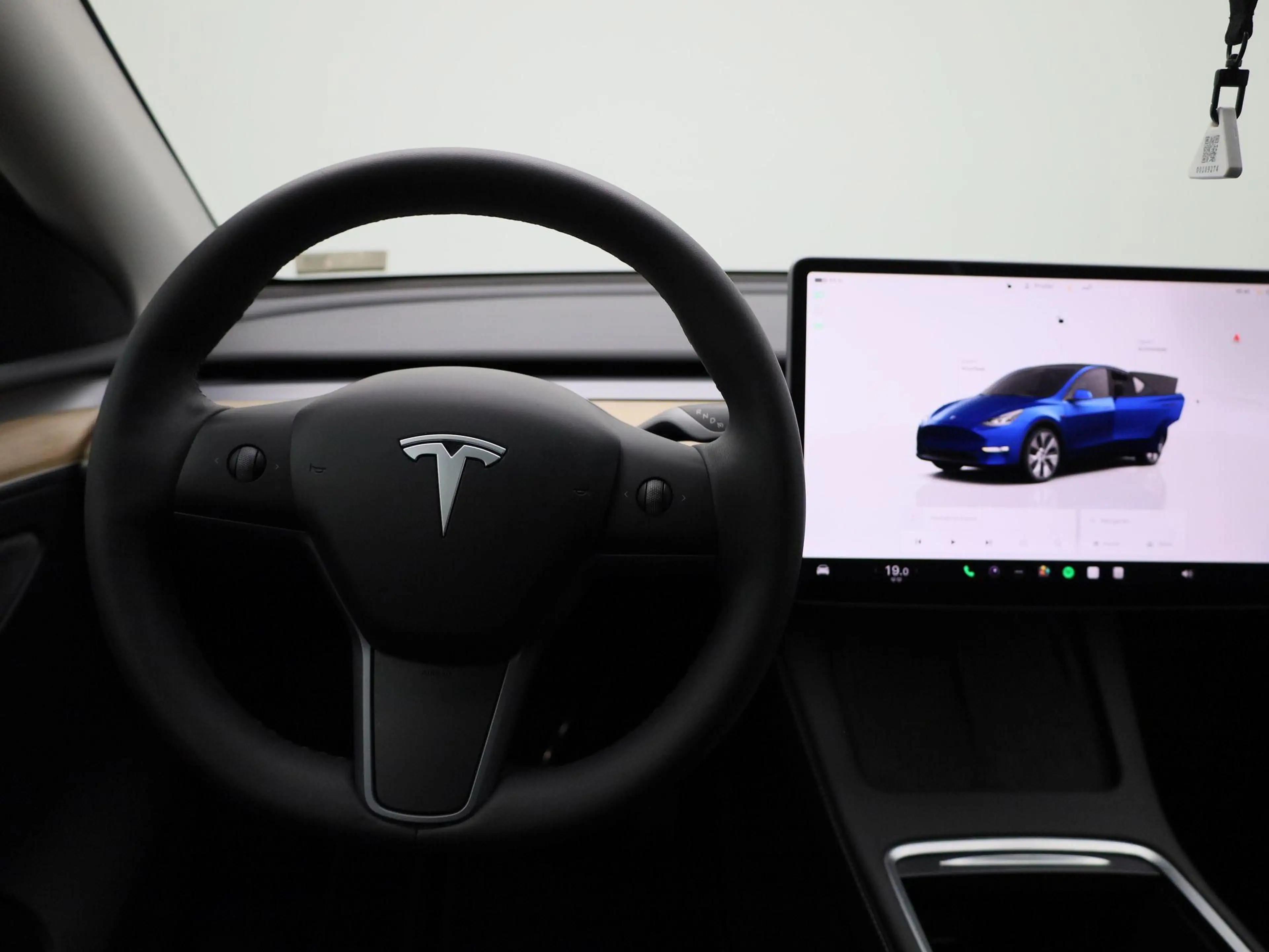 Tesla Model Y Long Range Dual Motor AWD LED | PANO | LEDER | NAV — photo 8