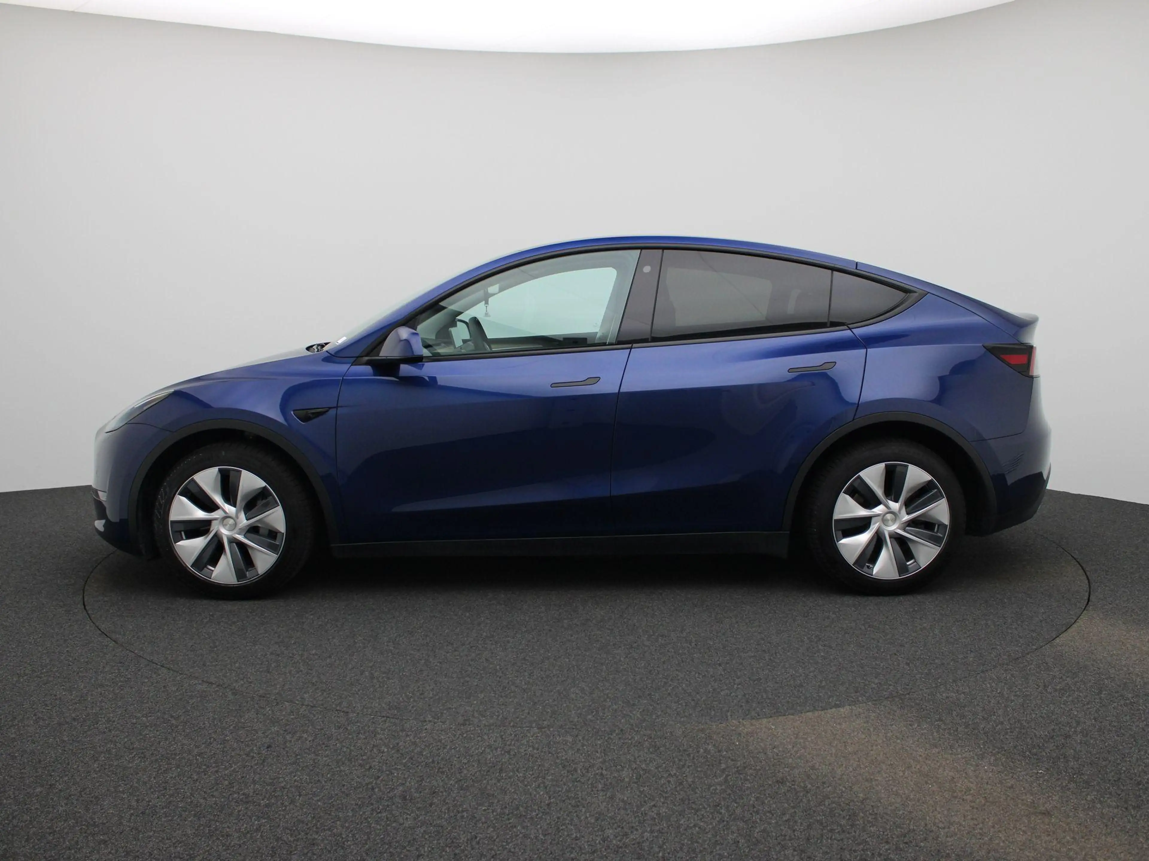 Tesla Model Y Long Range Dual Motor AWD LED | PANO | LEDER | NAV — photo 5
