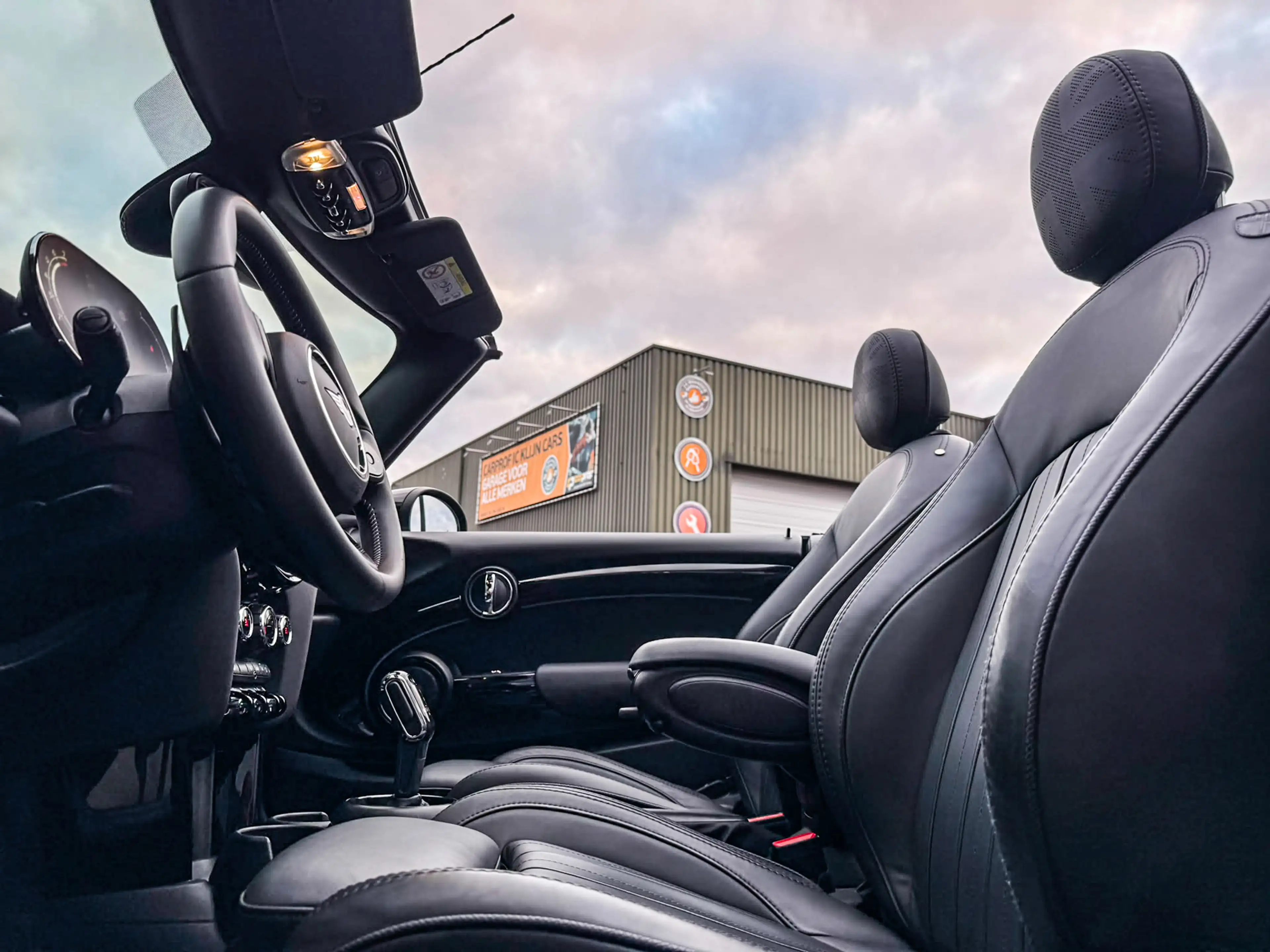 MINI Cooper S Cabrio 2.0 MINI Yours F1 aut 178pk/Ned auto/Lounge leer/C — photo 4