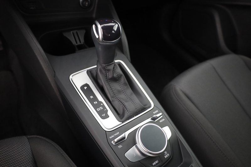 Audi Q2 35 TFSI S line LED Navi Kamera Sitzheizung — photo 13