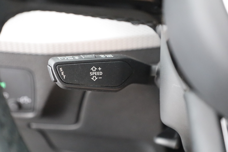 Audi Q2 35 TFSI S line LED Navi Kamera Sitzheizung — photo 19