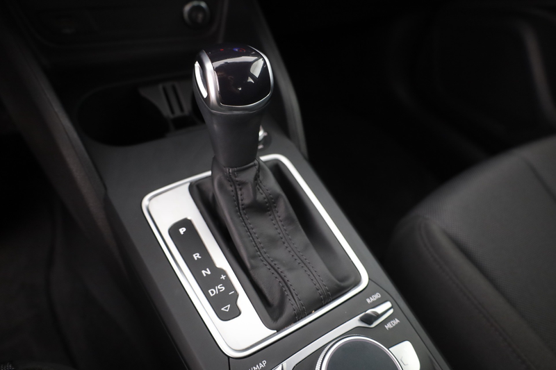 Audi Q2 35 TFSI S line LED Navi Kamera Sitzheizung — photo 15