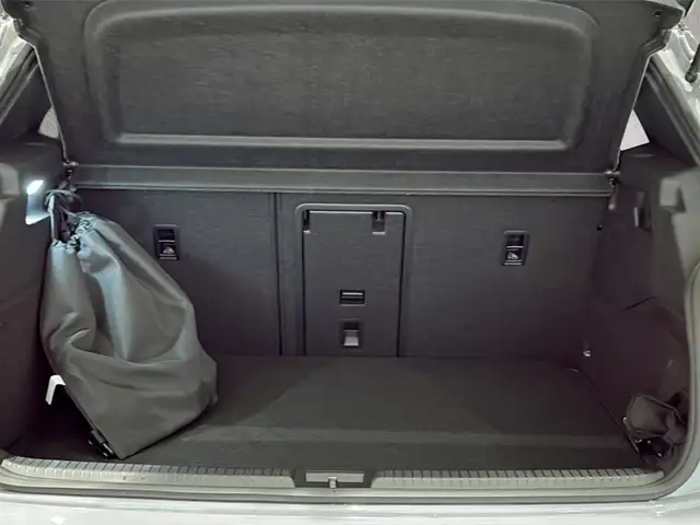 Volkswagen Id.3 view 13