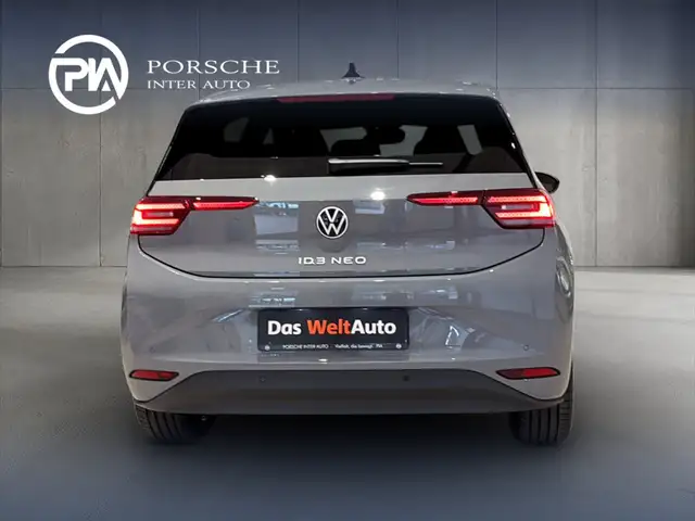 Volkswagen Id.3 view 5