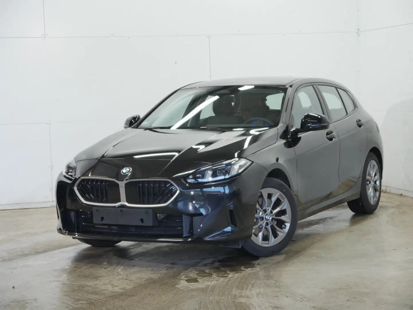 BMW 118 d Aut. F70 RFK Premium Paket Schwarz - 1