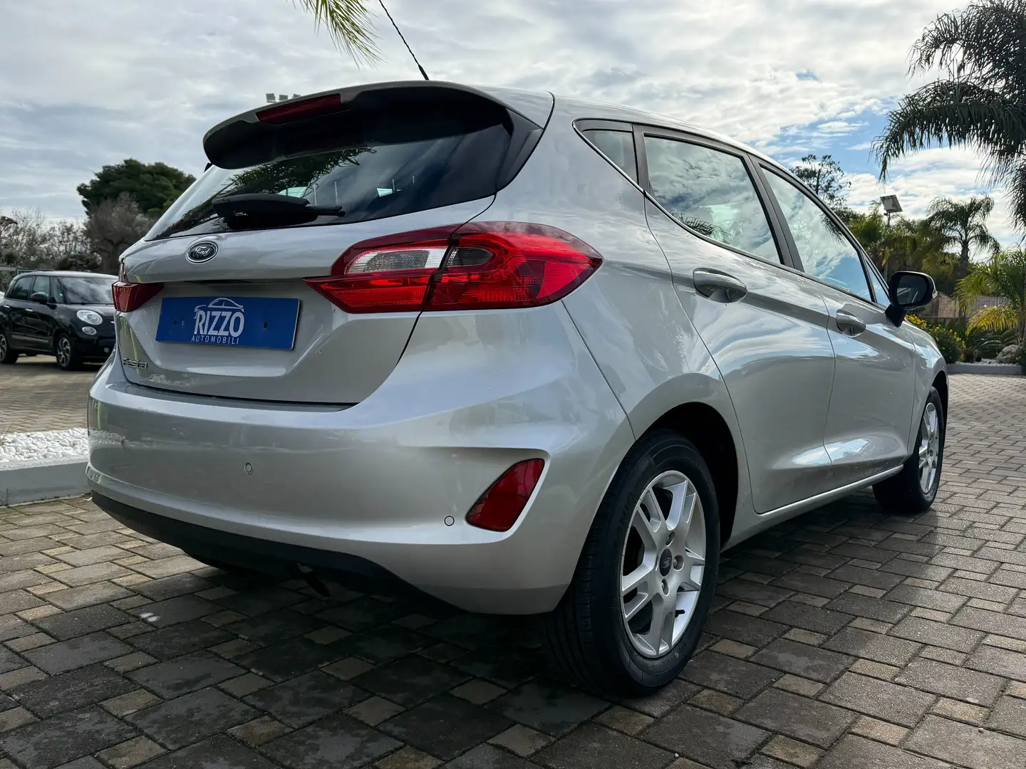 Ford Fiesta 1.5 TDCi 85 CV Titanium Led Clima Navi Grigio - 2