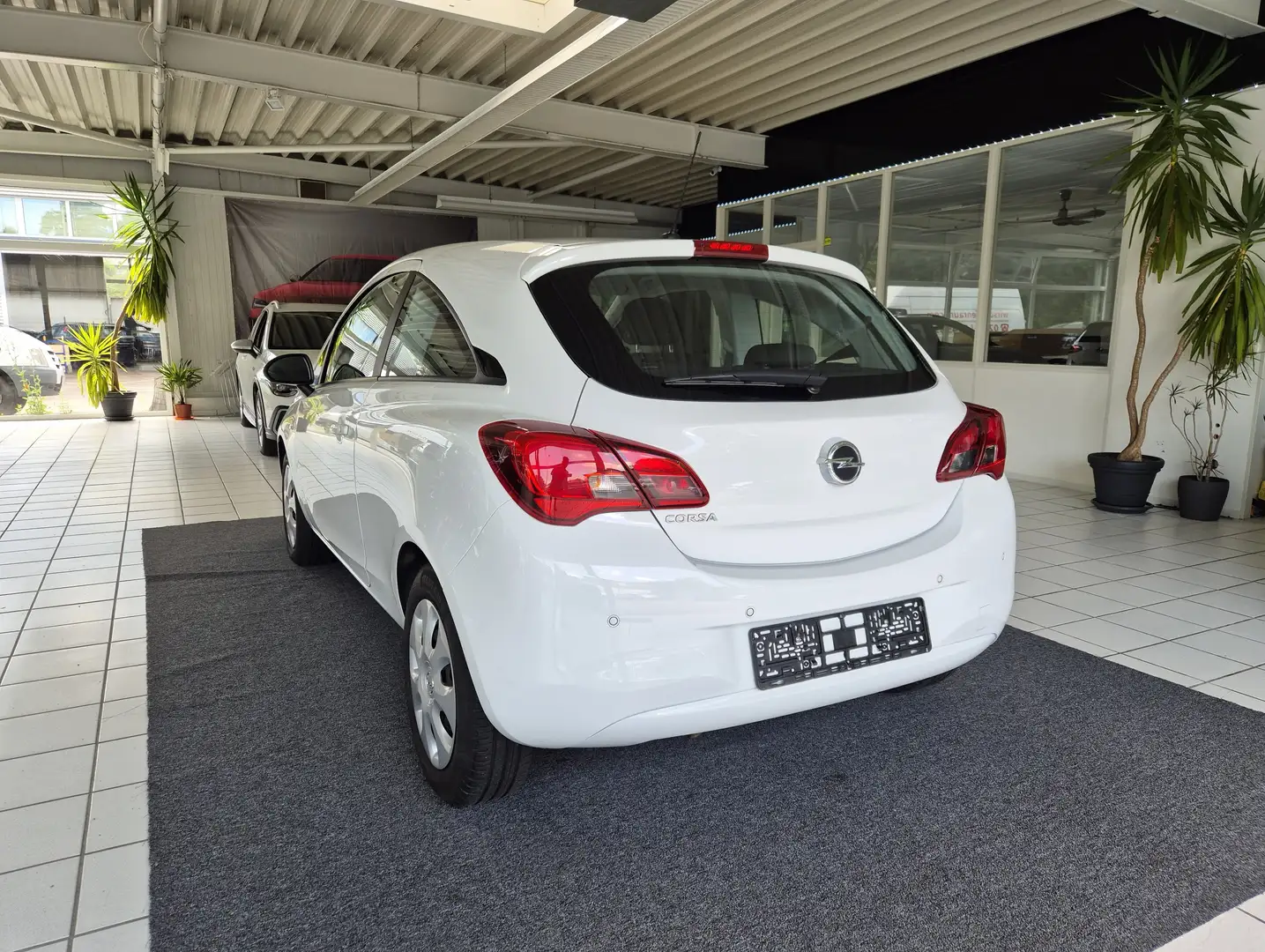 Opel Corsa Edition*LENKRADHEIZUNG*SITZHEIZUNG*TEMPOMAT*KLIMA Weiß - 2