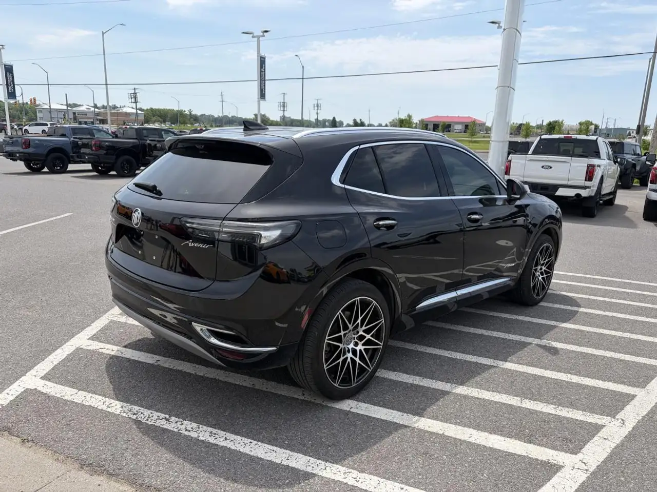 Buick Envision photo Buick Envision