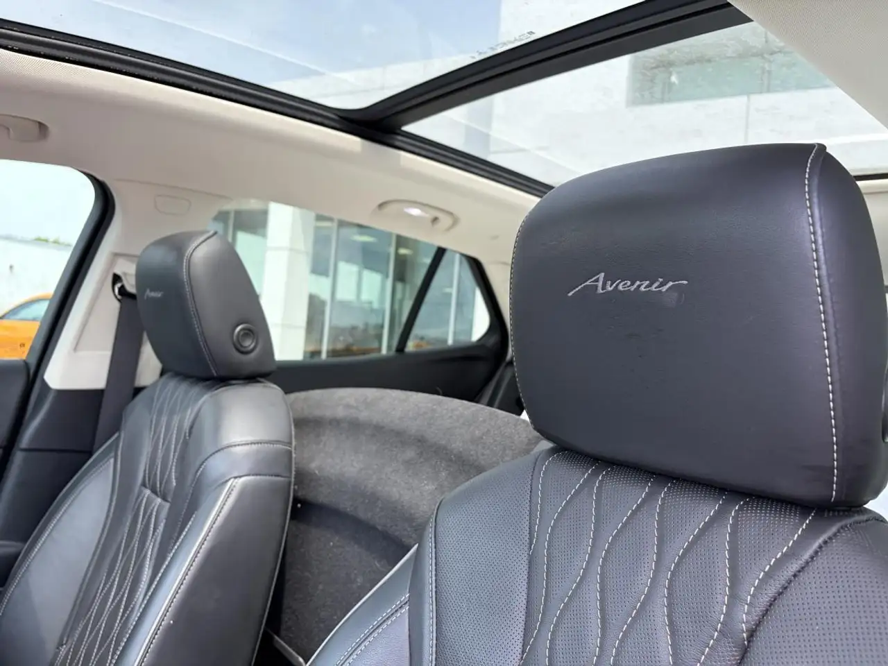 Buick Envision photo Buick Envision