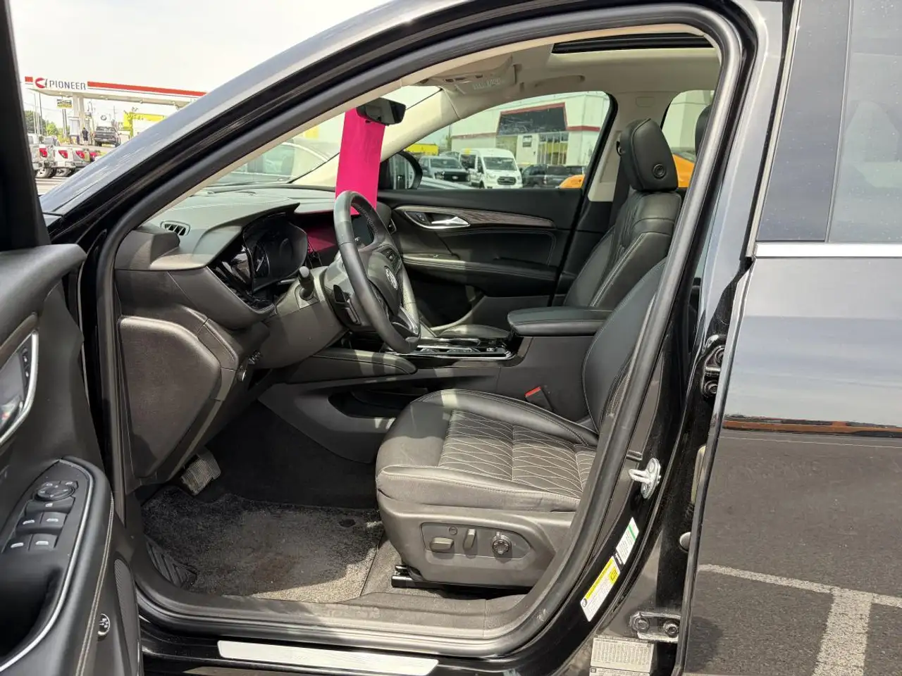 Buick Envision photo Buick Envision