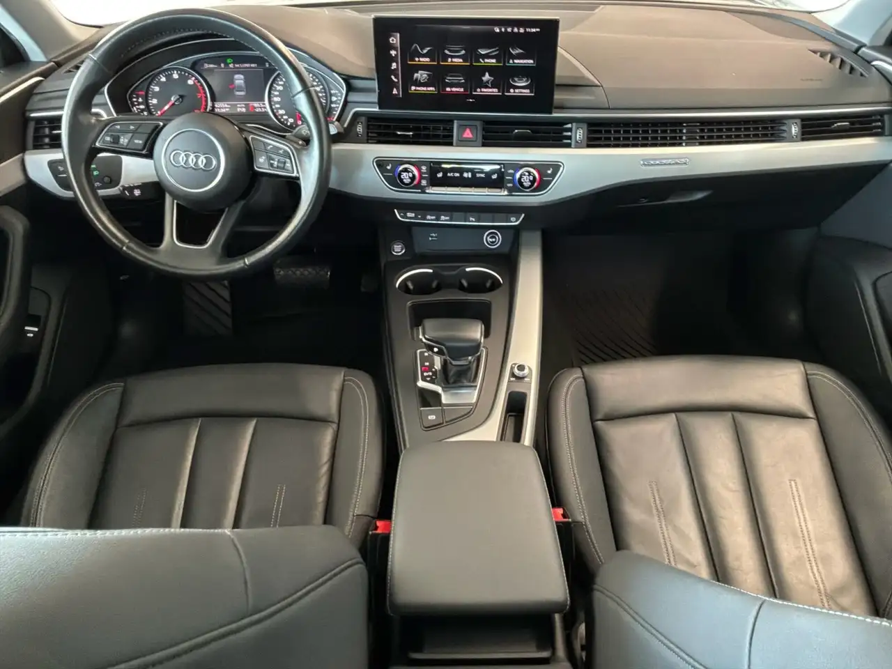 Audi A4 снимка Audi A4