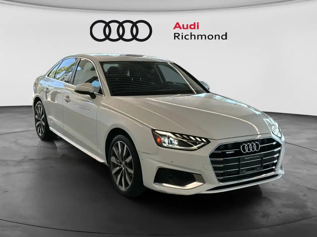Audi A4 снимка Audi A4