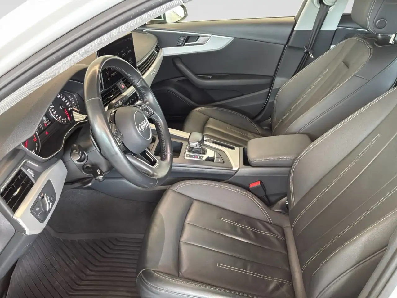 Audi A4 снимка Audi A4