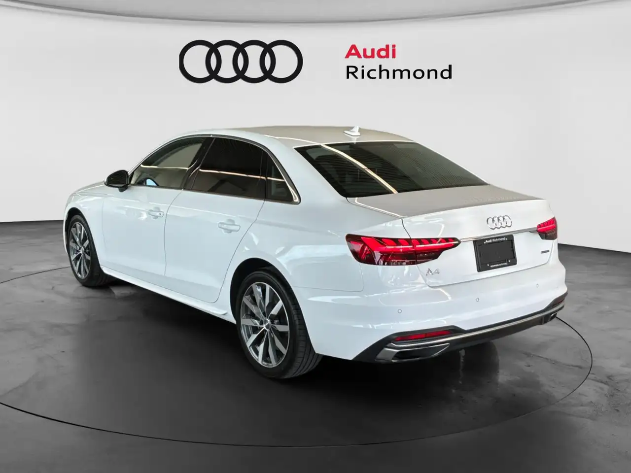 Audi A4 снимка Audi A4