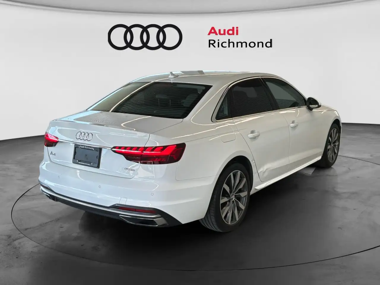 Audi A4 снимка Audi A4
