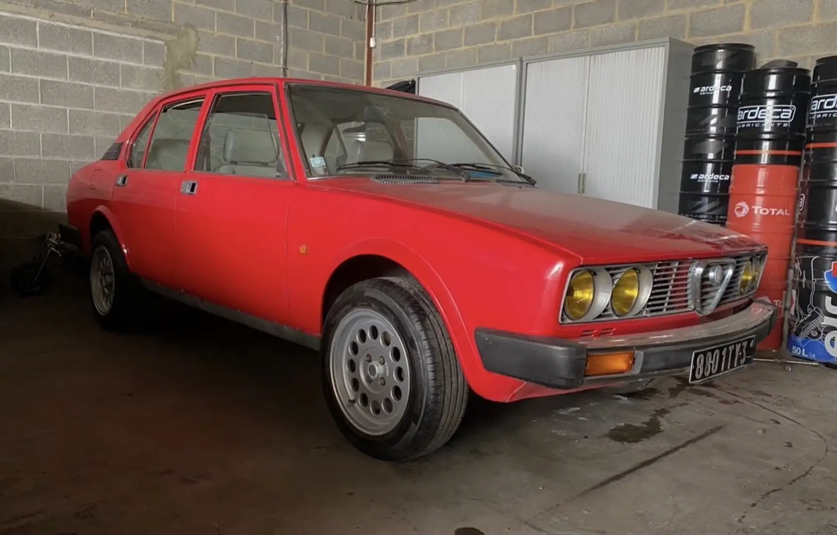 Alfa Romeo Alfetta Červená - 1